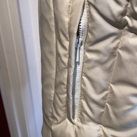 Banana Republic Champagne Down Vest Size: XS - Picture 2 of 6